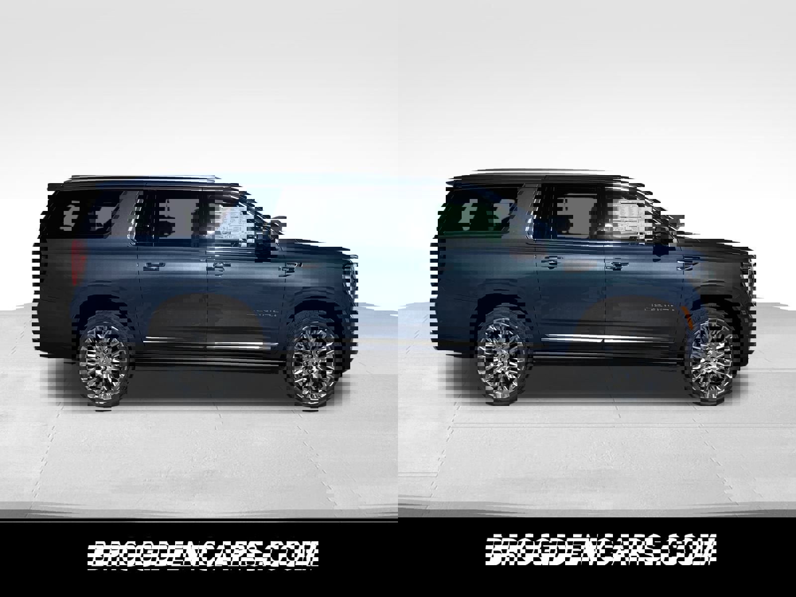 New 2026 GMC Yukon XL Denali image 2