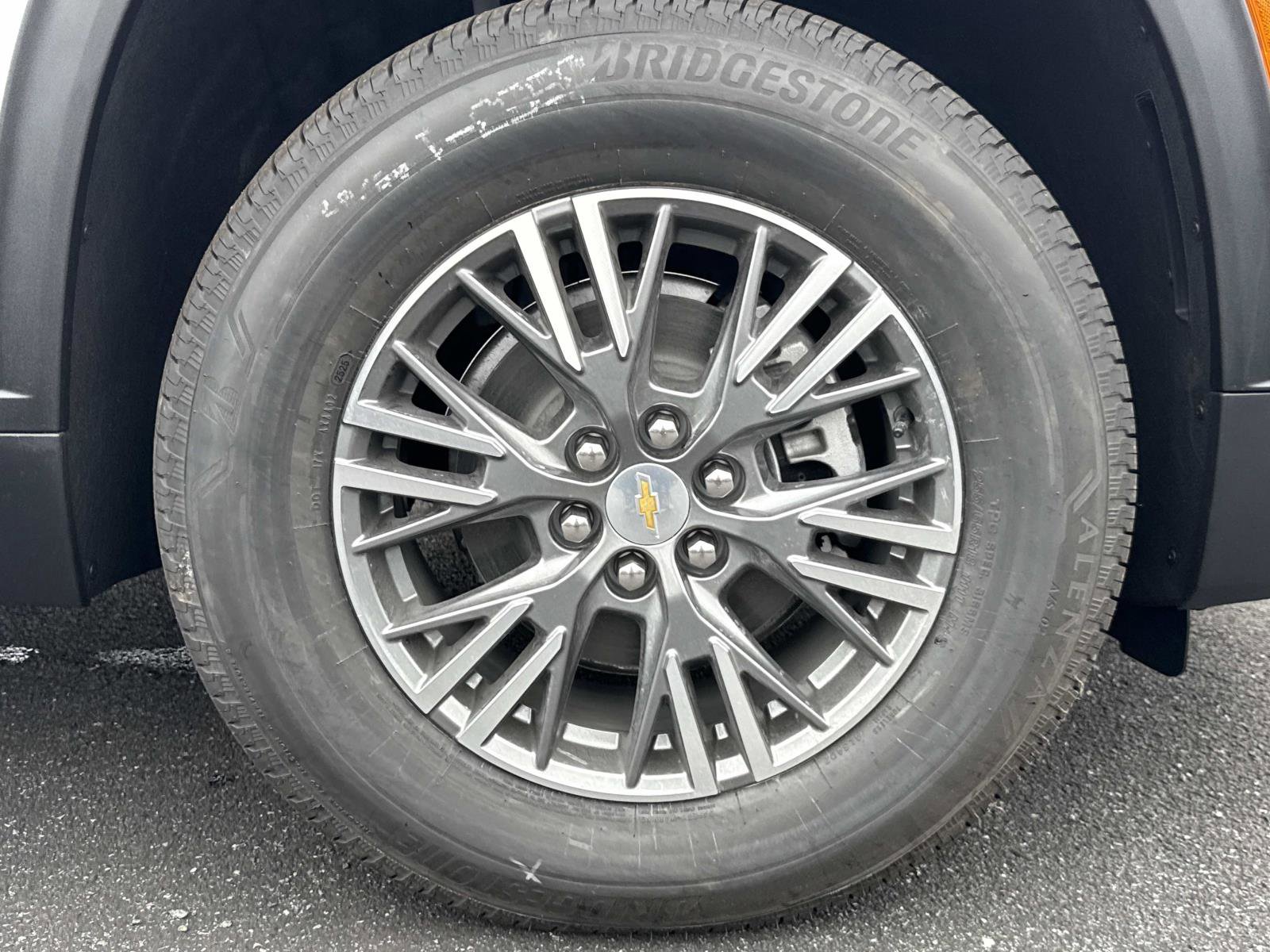 New 2026 Chevrolet Traverse LT image 25