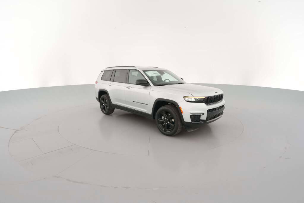 New 2025 Jeep Grand Cherokee L Limited w/ Black Appearance Package image 16