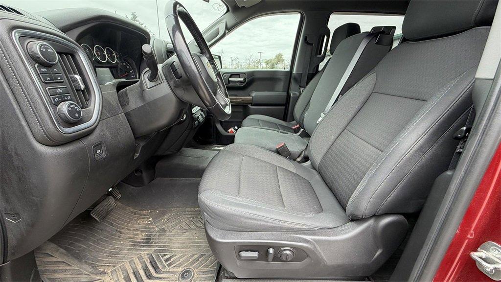Used 2022 Chevrolet Silverado 1500 LT image 12