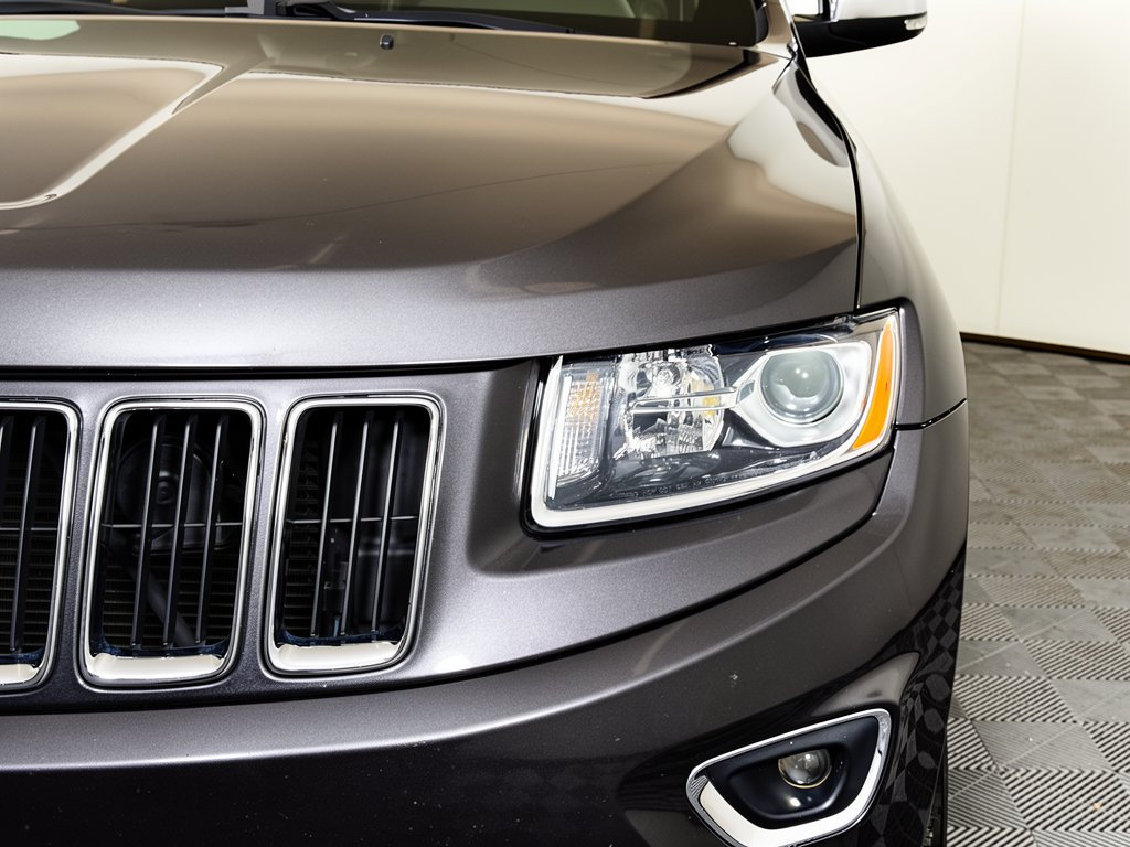Used 2015 Jeep Grand Cherokee Limited RWD image 14