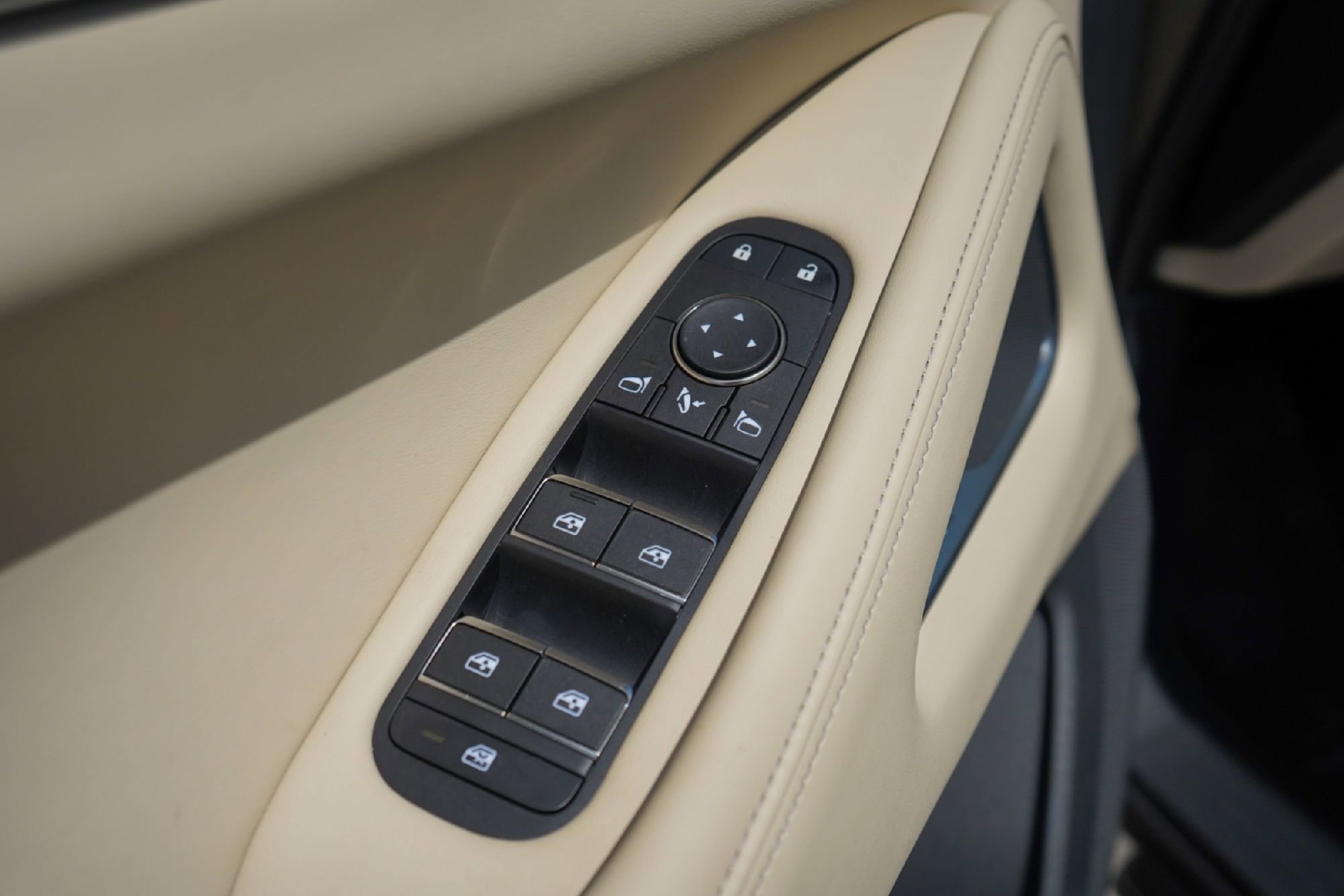 Certified 2025 INFINITI QX60 Sensory w/ Lighting Package (N94) image 20