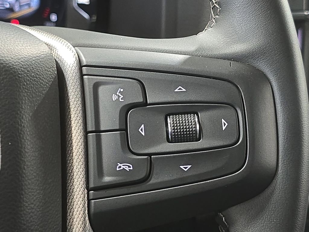 Used 2024 GMC Yukon Denali RWD image 16