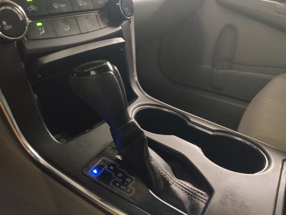 Used 2015 Toyota Camry LE FWD image 26
