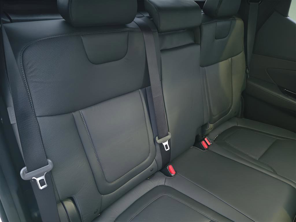 New 2024 Hyundai Santa Cruz Limited image 13