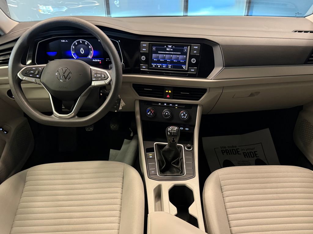 Used 2023 Volkswagen Jetta S image 9