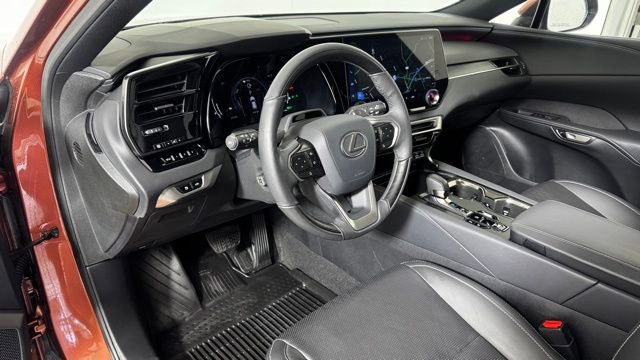 Used 2024 Lexus RX 350 w/ Convenience Package image 11