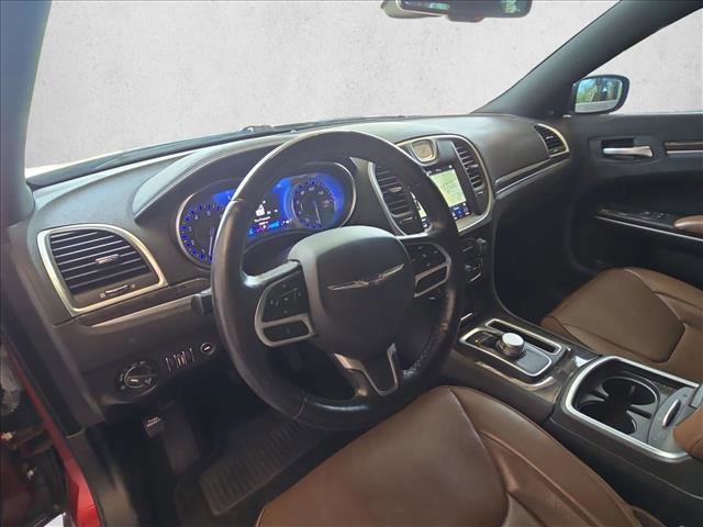 Used 2019 Chrysler 300 Limited w/ Light Group image 10