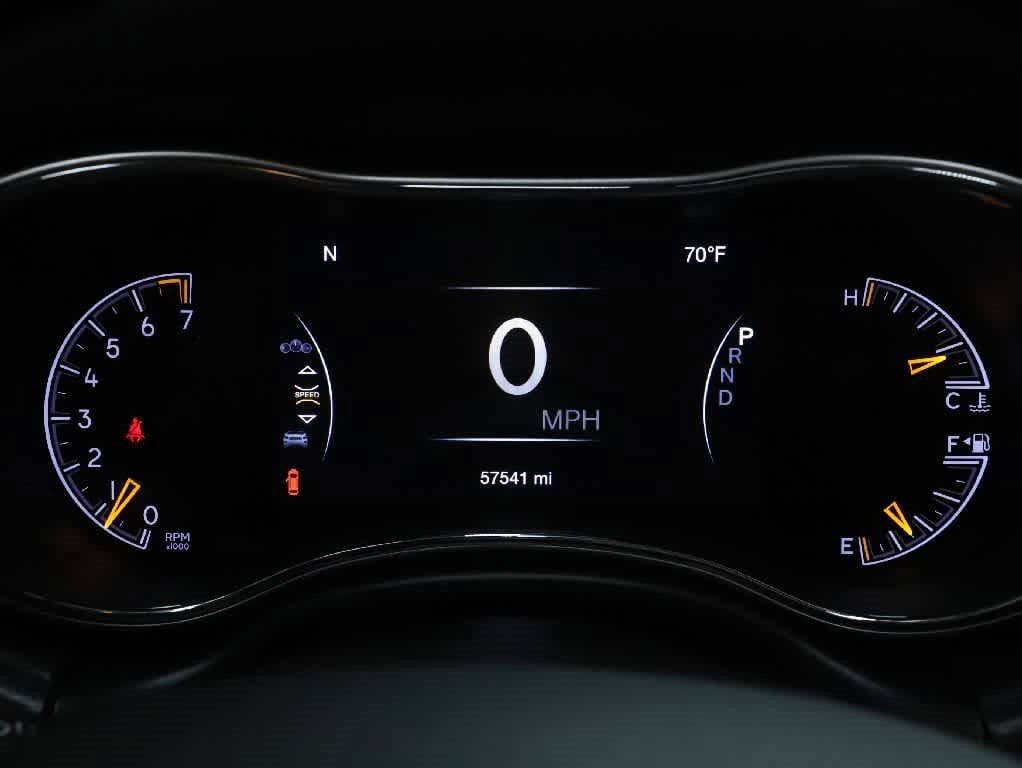 Used 2020 Jeep Grand Cherokee Limited AWD/4WD image 25