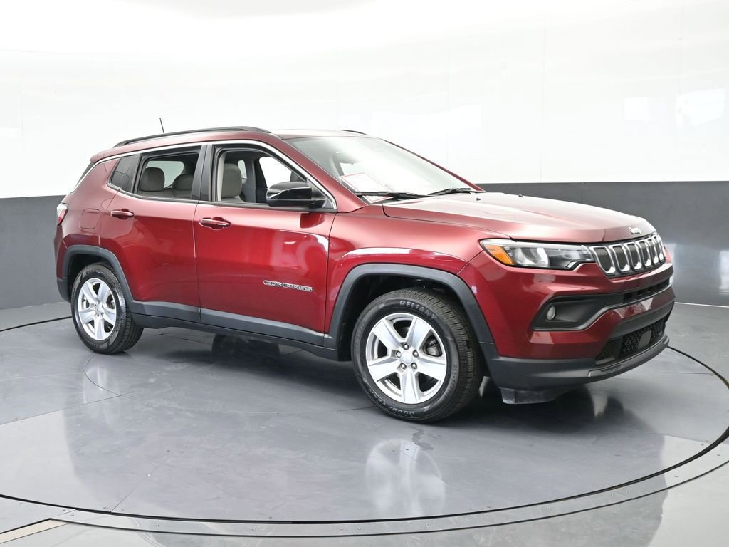 Used 2022 Jeep Compass Latitude w/ Sun and Sound Group image 8
