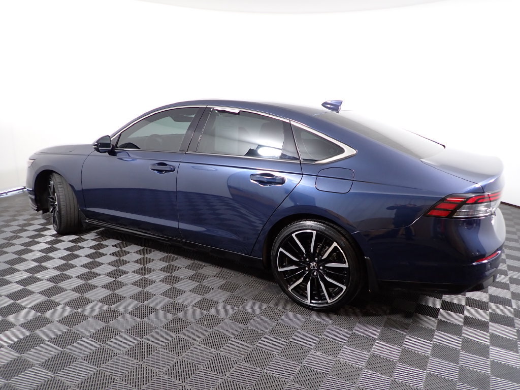 Used 2024 Honda Accord Touring image 14