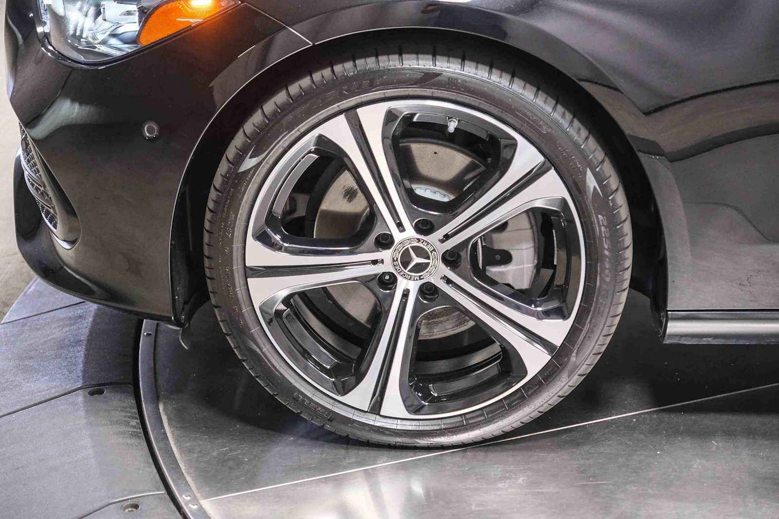 Certified 2025 Mercedes-Benz C 300 Sedan image 10