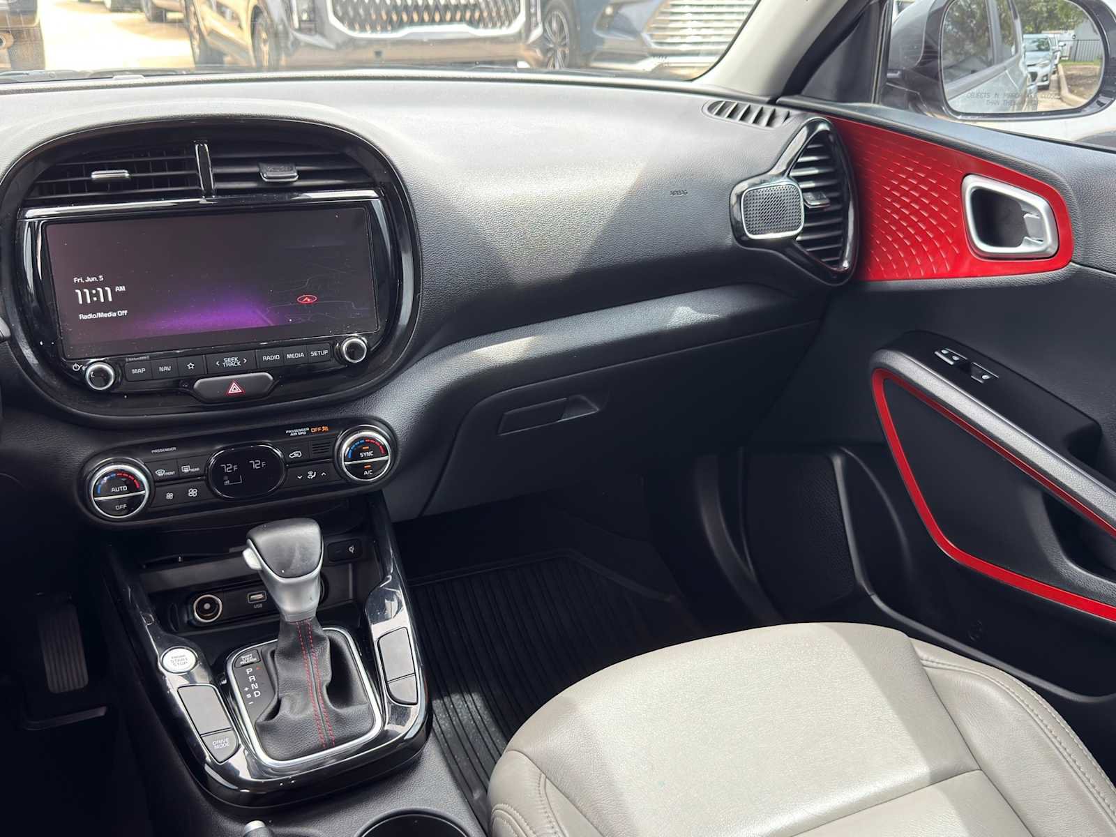 Certified 2023 Kia Soul GT-Line FWD image 25