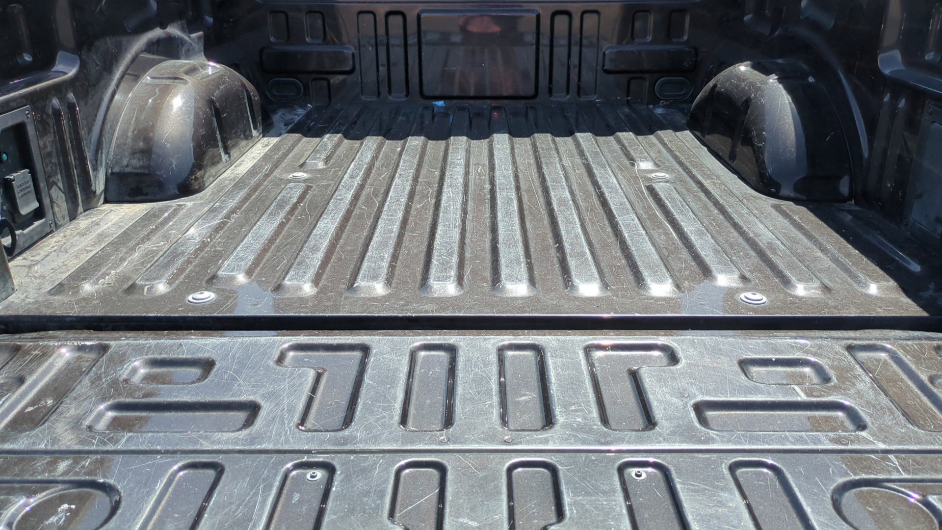 Used 2024 Ford F150 XLT w/ Mobile Office Package image 28