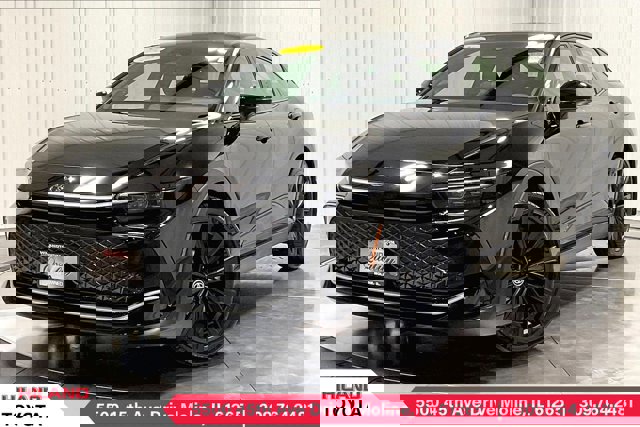 Used 2026 Toyota Crown Limited image 1