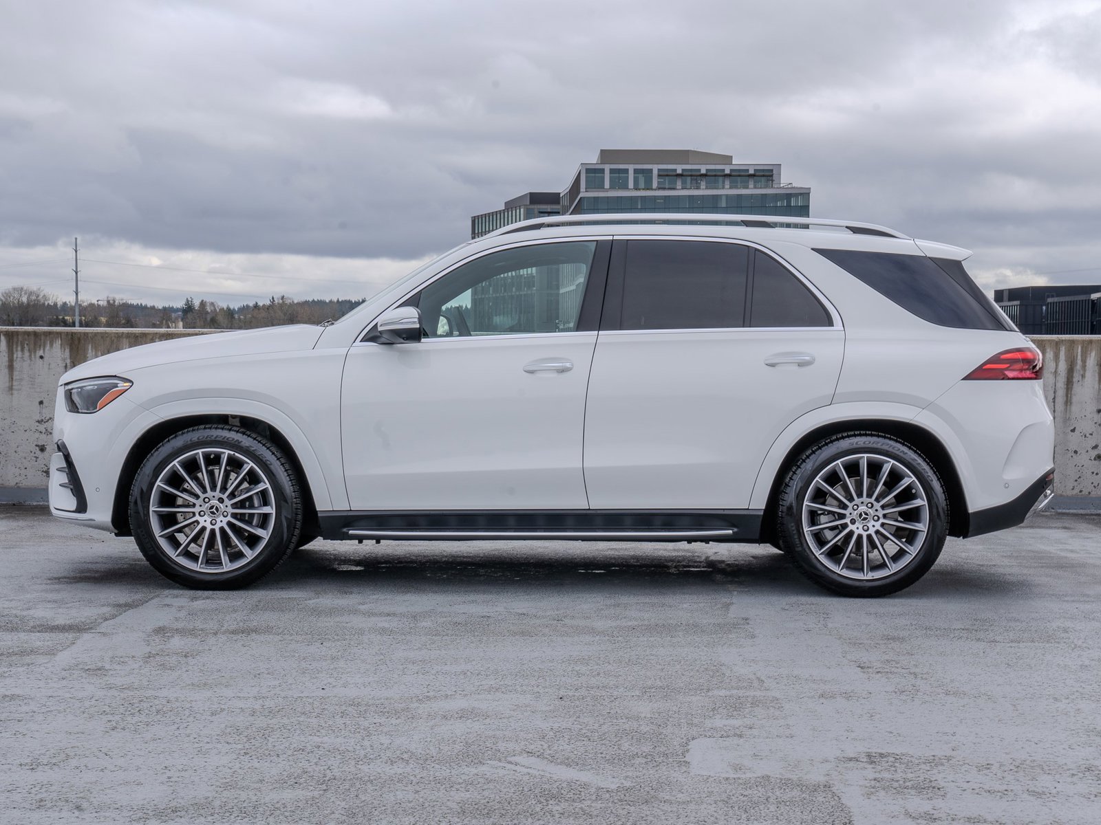 Certified 2026 Mercedes-Benz GLE 450 4MATIC image 3