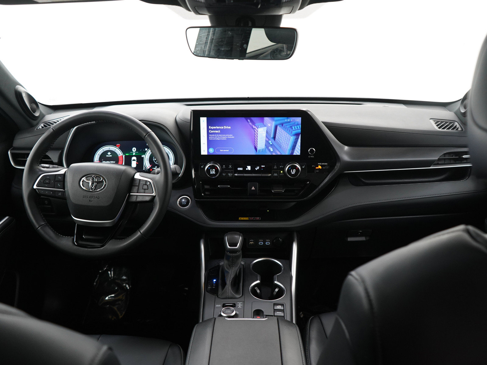 Certified 2025 Toyota Highlander XSE AWD/4WD image 14