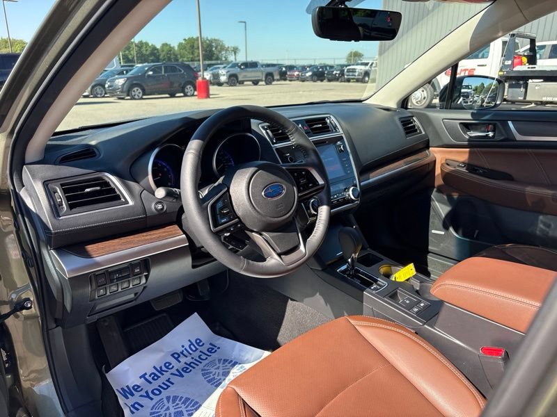 Used 2019 Subaru Outback 3.6R Touring w/ Popular Package #3A AWD/4WD image 24