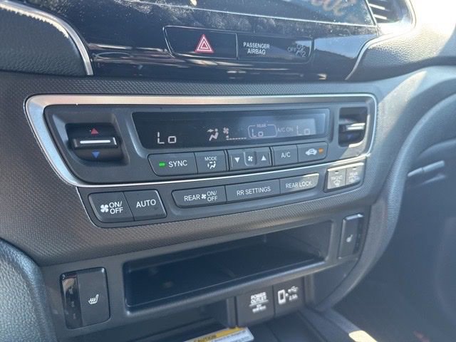 Used 2022 Honda Pilot TrailSport image 23
