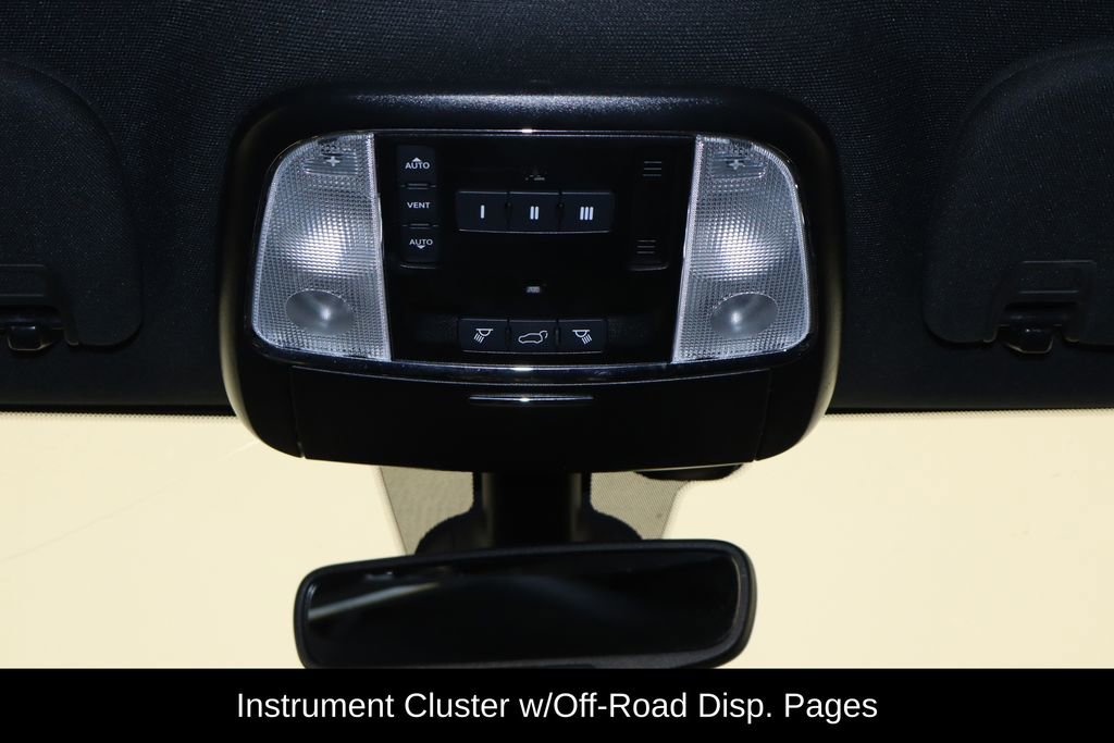 Used 2020 Jeep Grand Cherokee Altitude AWD/4WD image 25