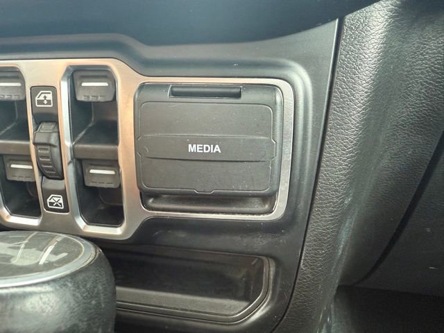 Used 2021 Jeep Wrangler Unlimited Sahara w/ Cold Weather Group image 32