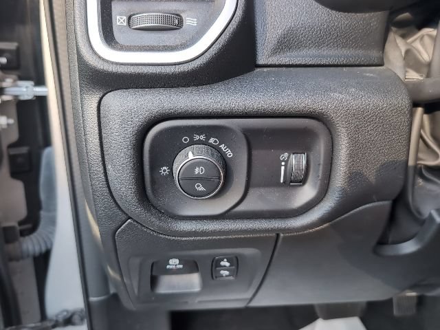 Used 2023 RAM 1500 Big Horn AWD/4WD image 21