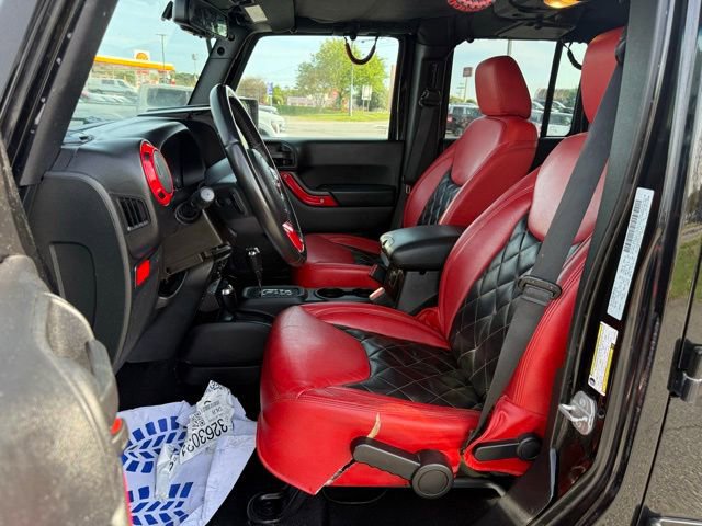 Used 2016 Jeep Wrangler Unlimited Rubicon image 15