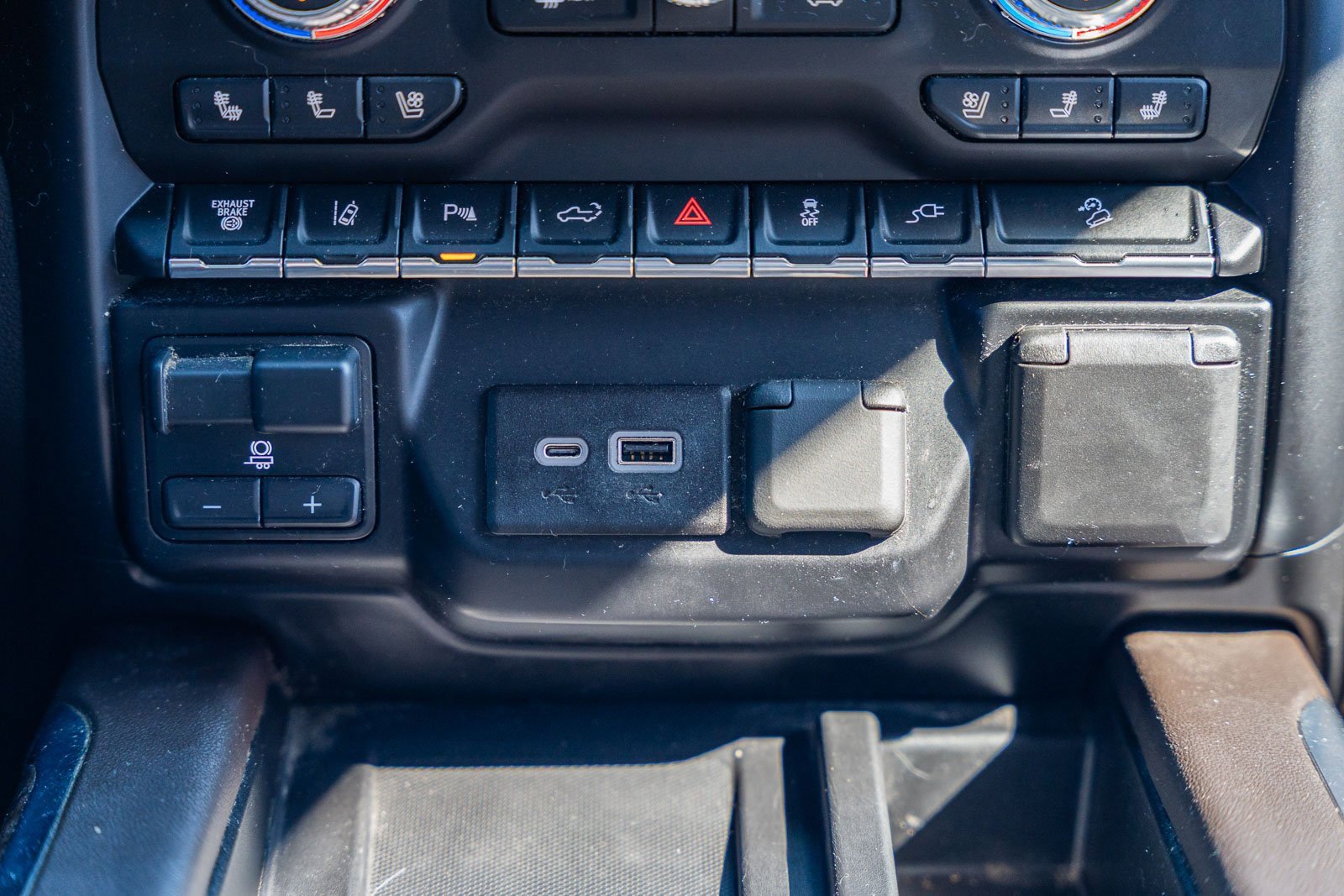 Used 2020 GMC Sierra 2500 Denali w/ Technology Package image 40