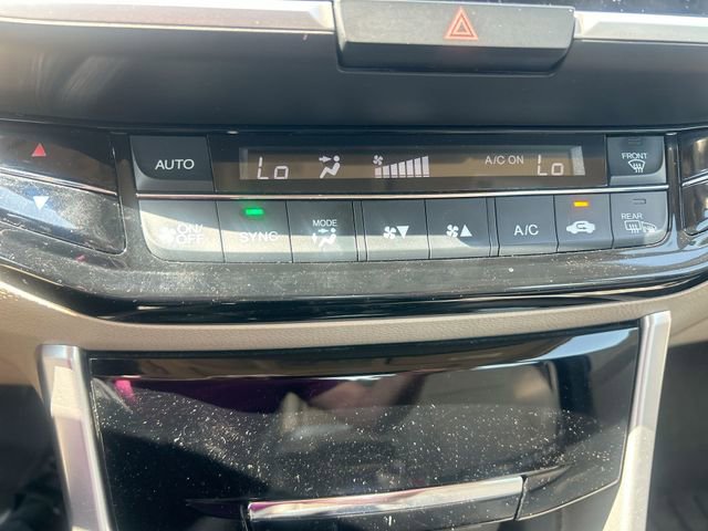Used 2017 Honda Accord Touring image 23