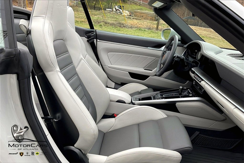 Used 2022 Porsche 911 Turbo S image 9