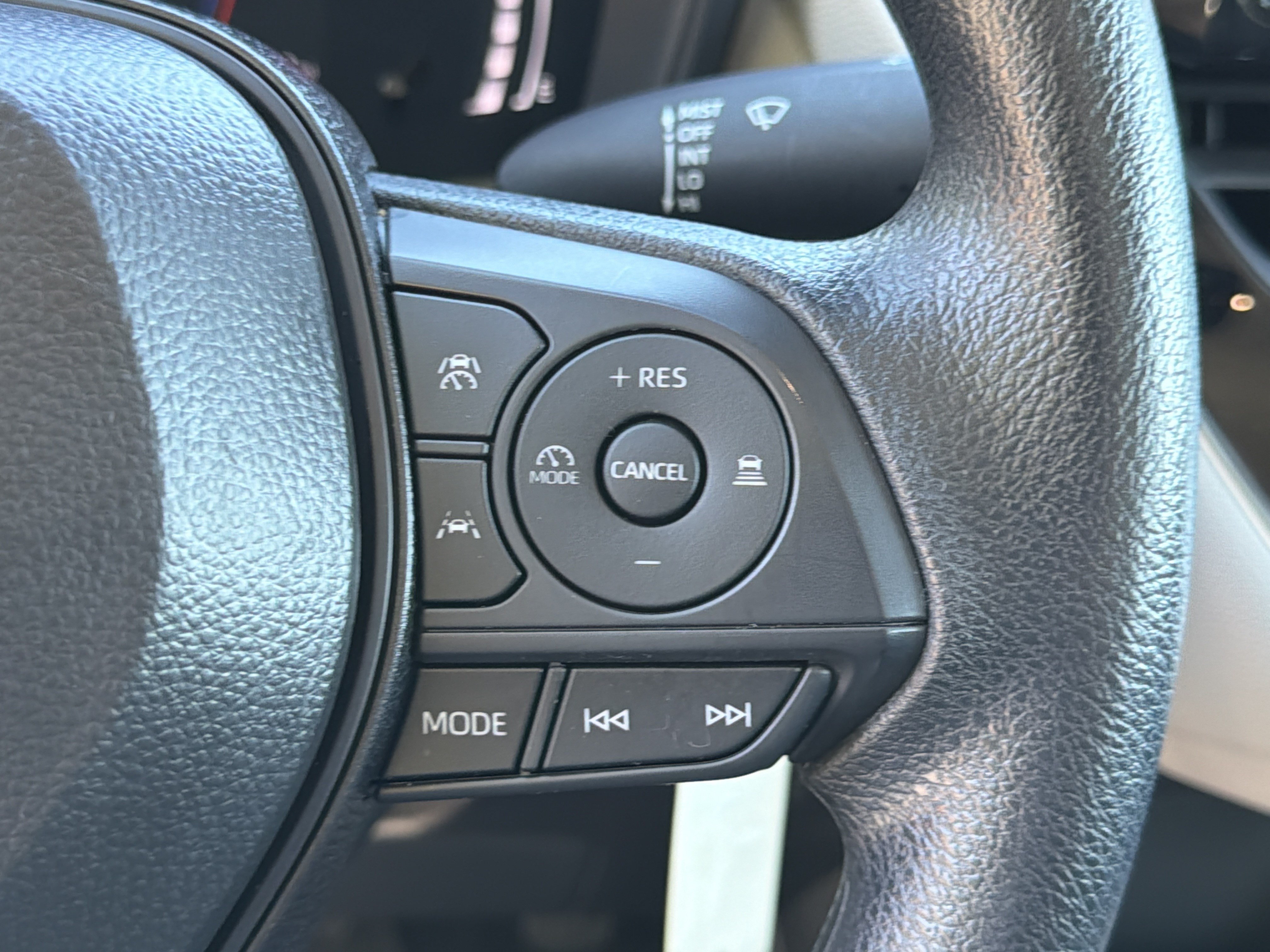 Used 2026 Toyota Corolla LE FWD image 25