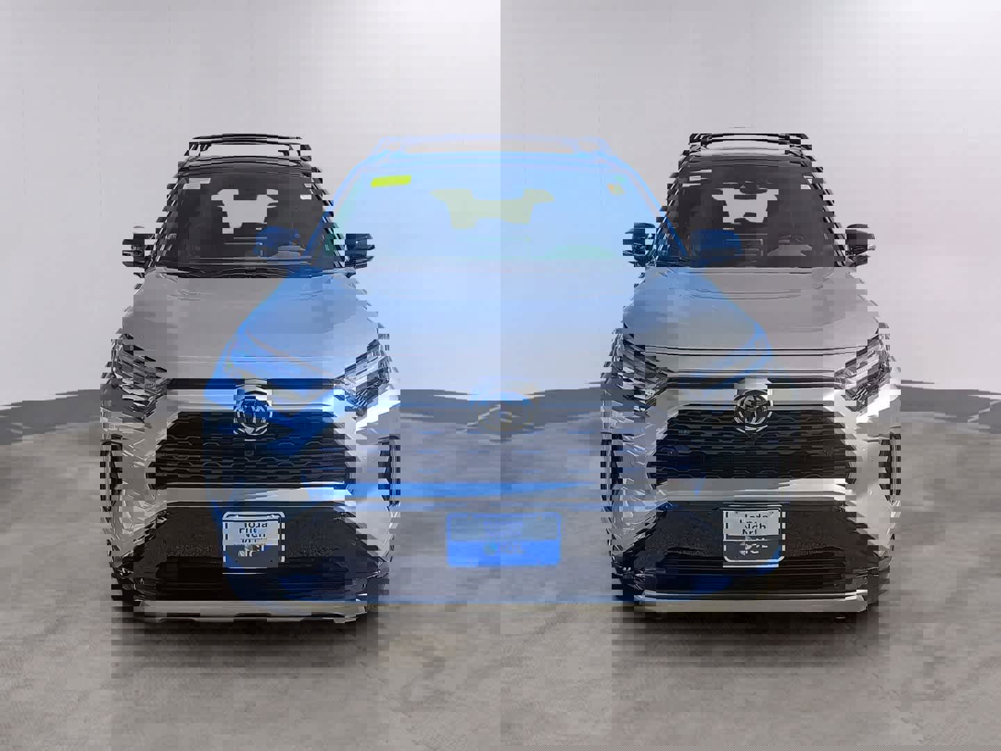 Used 2025 Toyota RAV4 XSE w/ Advanced Technology Package image 2