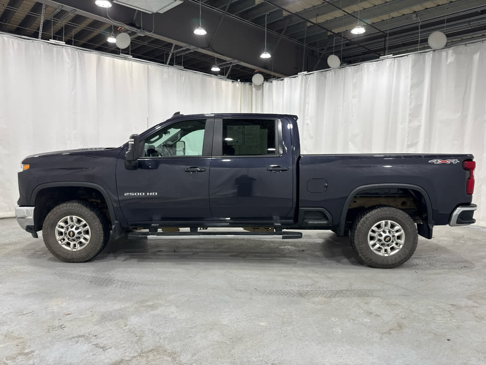Certified 2024 Chevrolet Silverado 2500 LT AWD/4WD image 2
