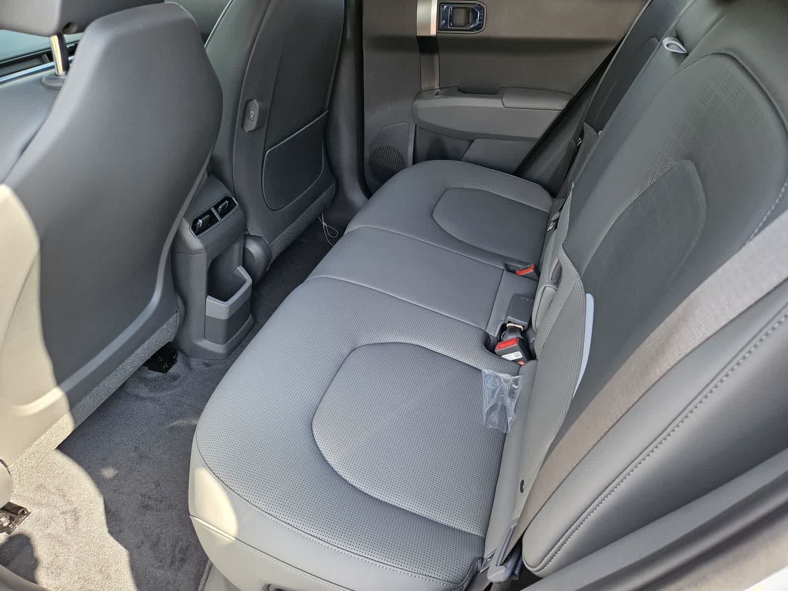 New 2027 Kia EV3 Wind FWD image 18