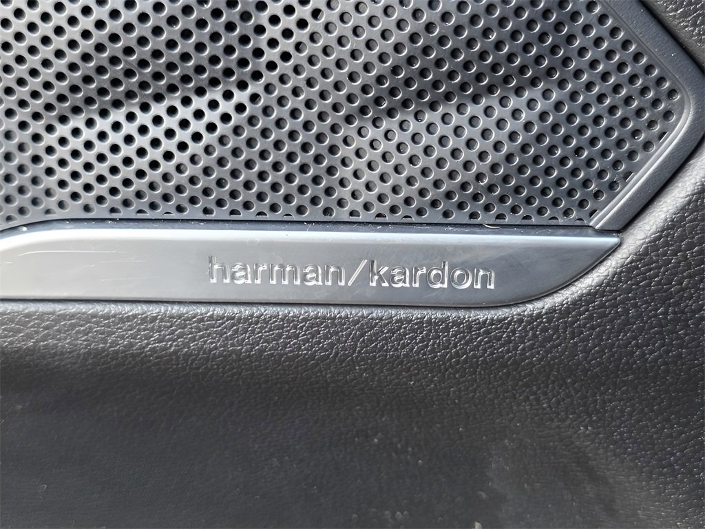 Used 2023 Hyundai Santa Fe SEL w/ Premium Package image 19