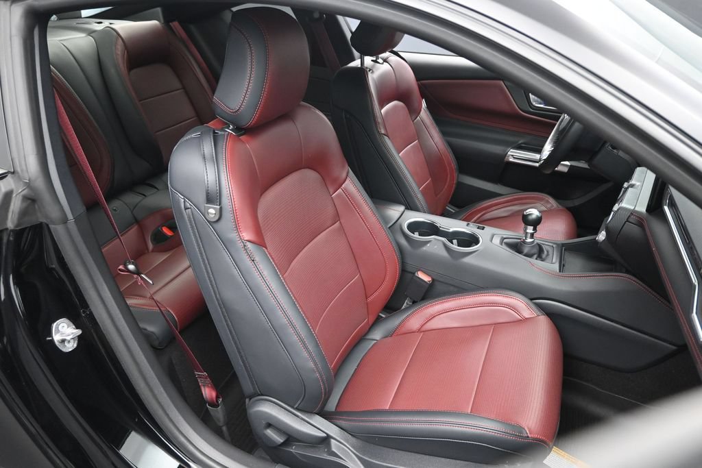 Used 2025 Ford Mustang GT Premium RWD image 30