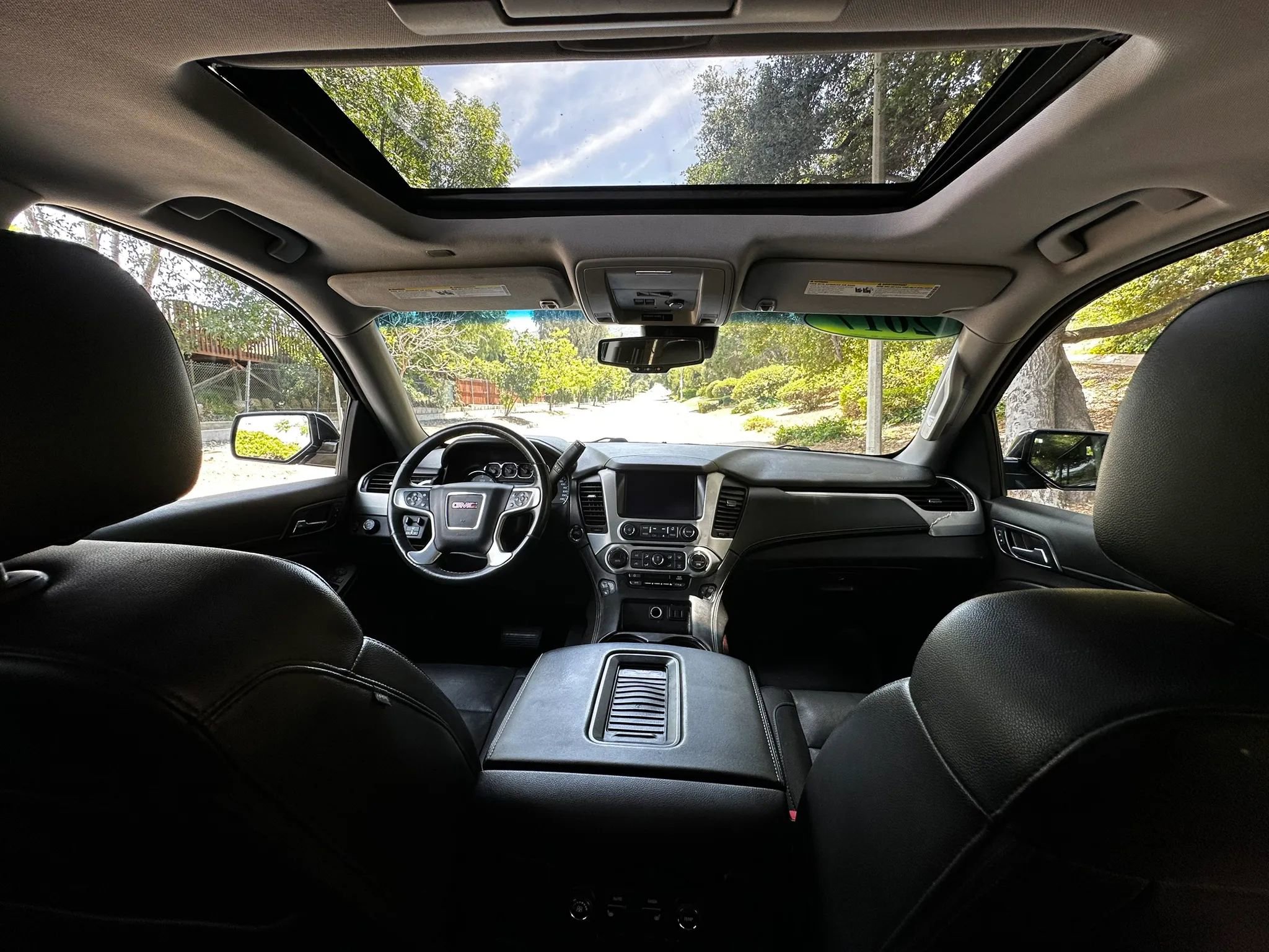 Used 2017 GMC Yukon XL SLT w/ Open Road Package RWD image 40