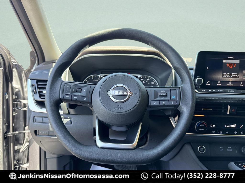 Certified 2022 Nissan Rogue SV FWD image 37