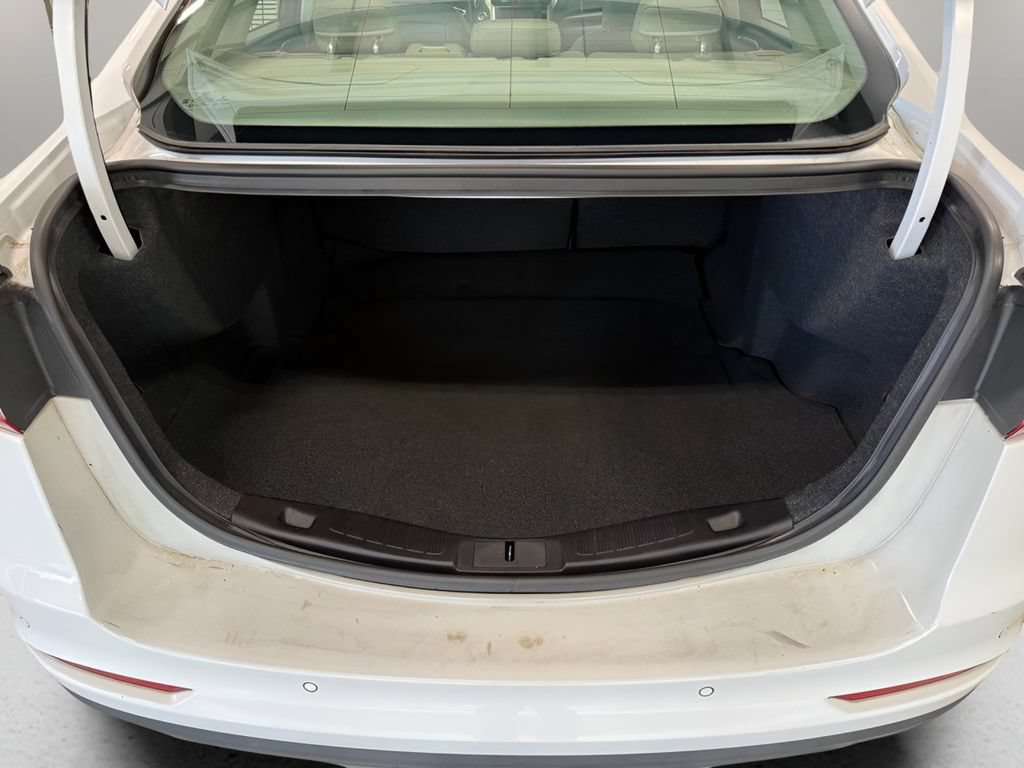 Used 2020 Ford Fusion SEL FWD image 9