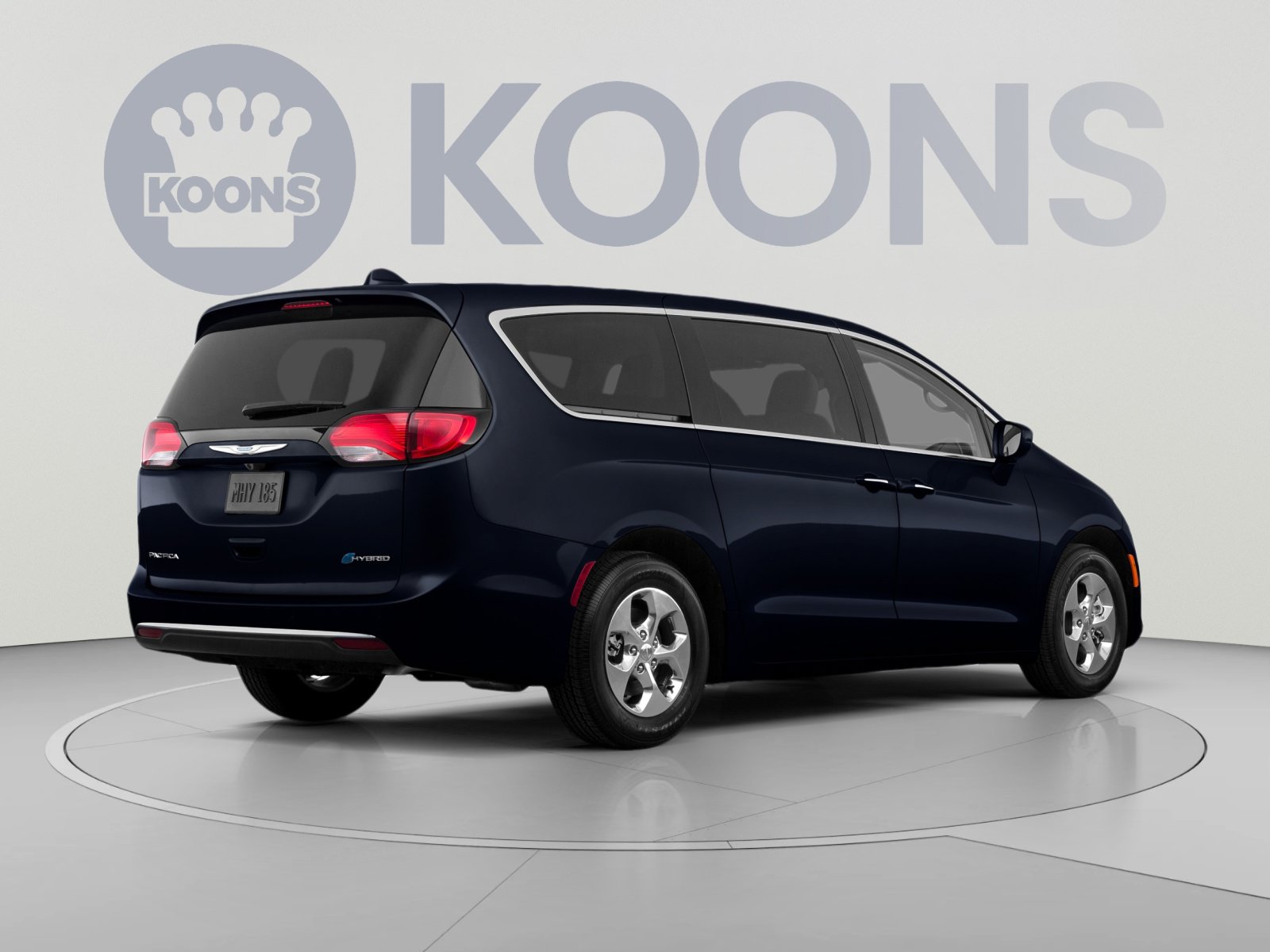 Used 2018 Chrysler Pacifica Touring Plus FWD image 4