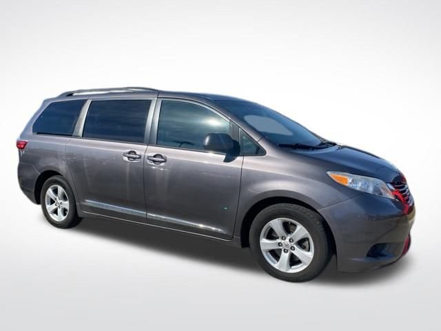 Used 2016 Toyota Sienna LE