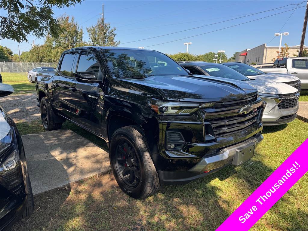 Used 2025 Chevrolet Colorado Z71 w/ Z71 Convenience Package 2 AWD/4WD image 1