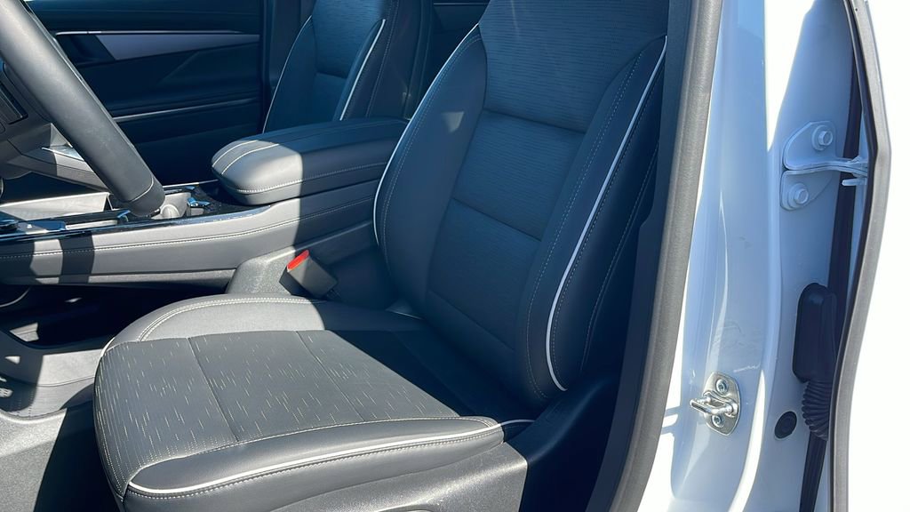 Used 2026 Buick Enclave Sport Touring w/ Power Package image 10