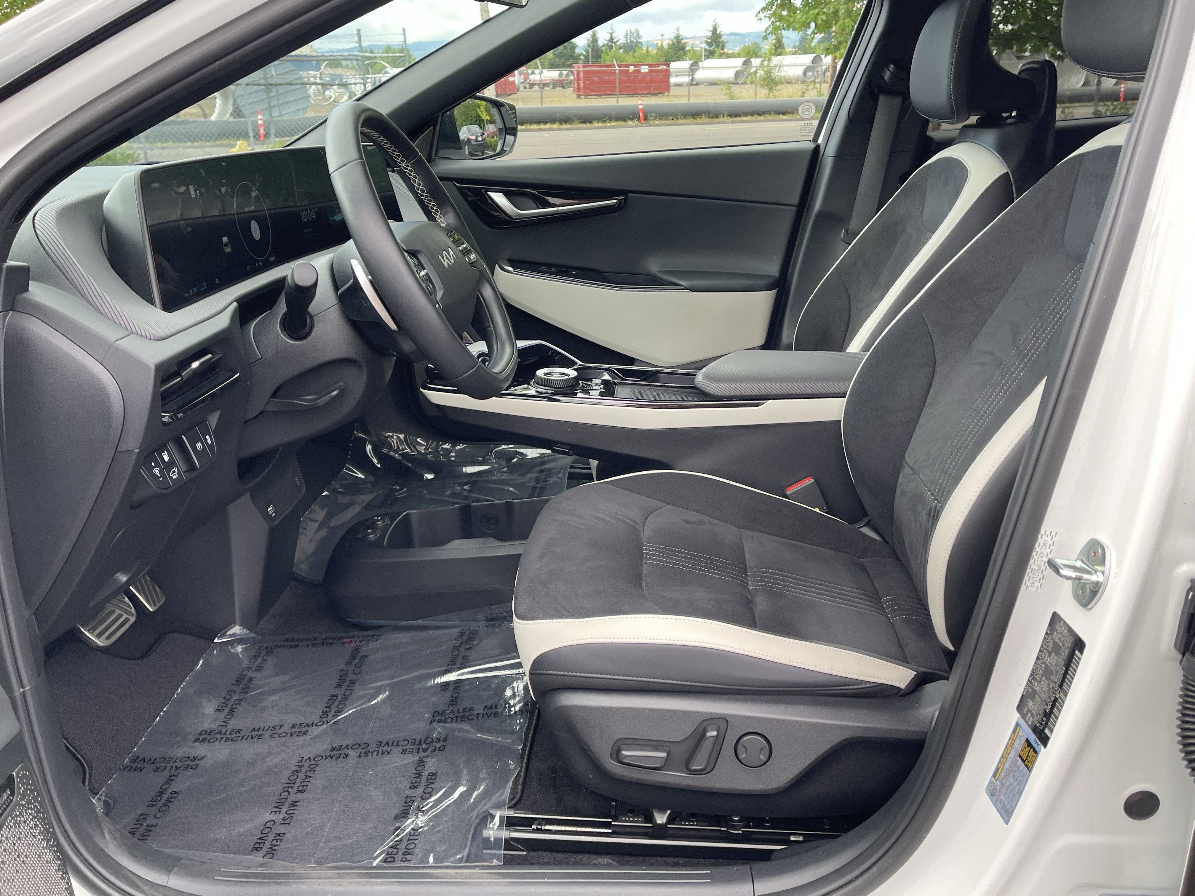 Used 2023 Kia EV6 GT-Line w/ GT-Line Suede Seat Package AWD/4WD image 11