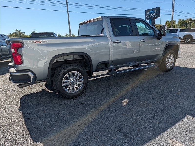 Used 2025 Chevrolet Silverado 2500 LT w/ Convenience Package AWD/4WD image 6