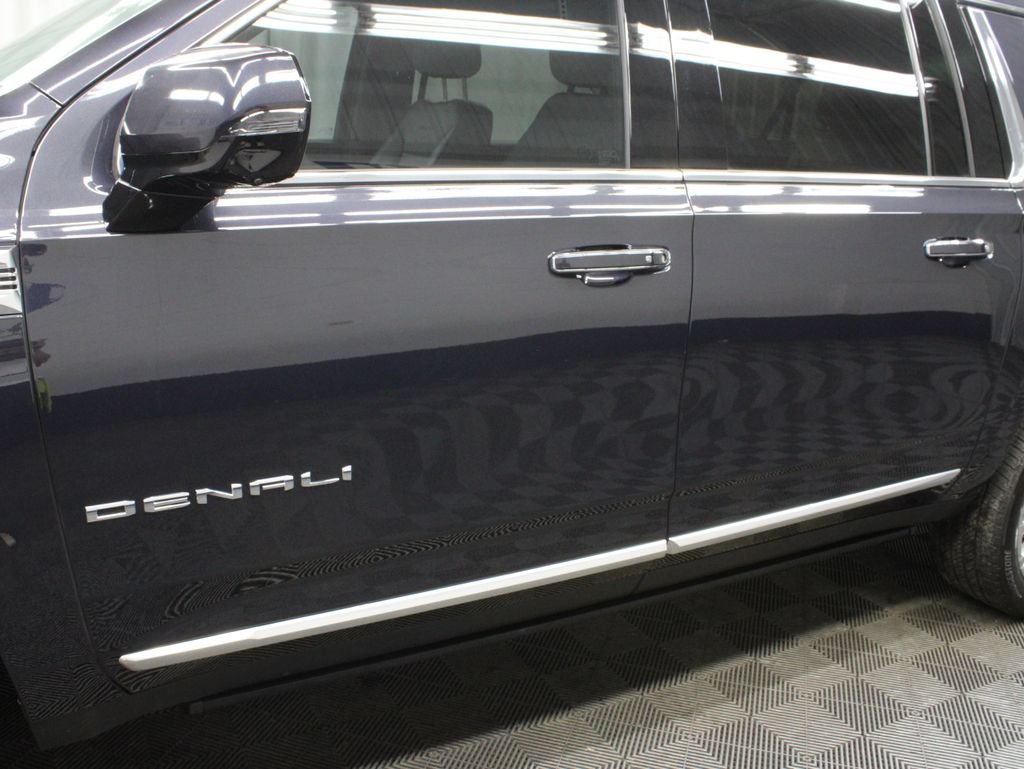 Used 2025 GMC Yukon XL Denali AWD/4WD image 52