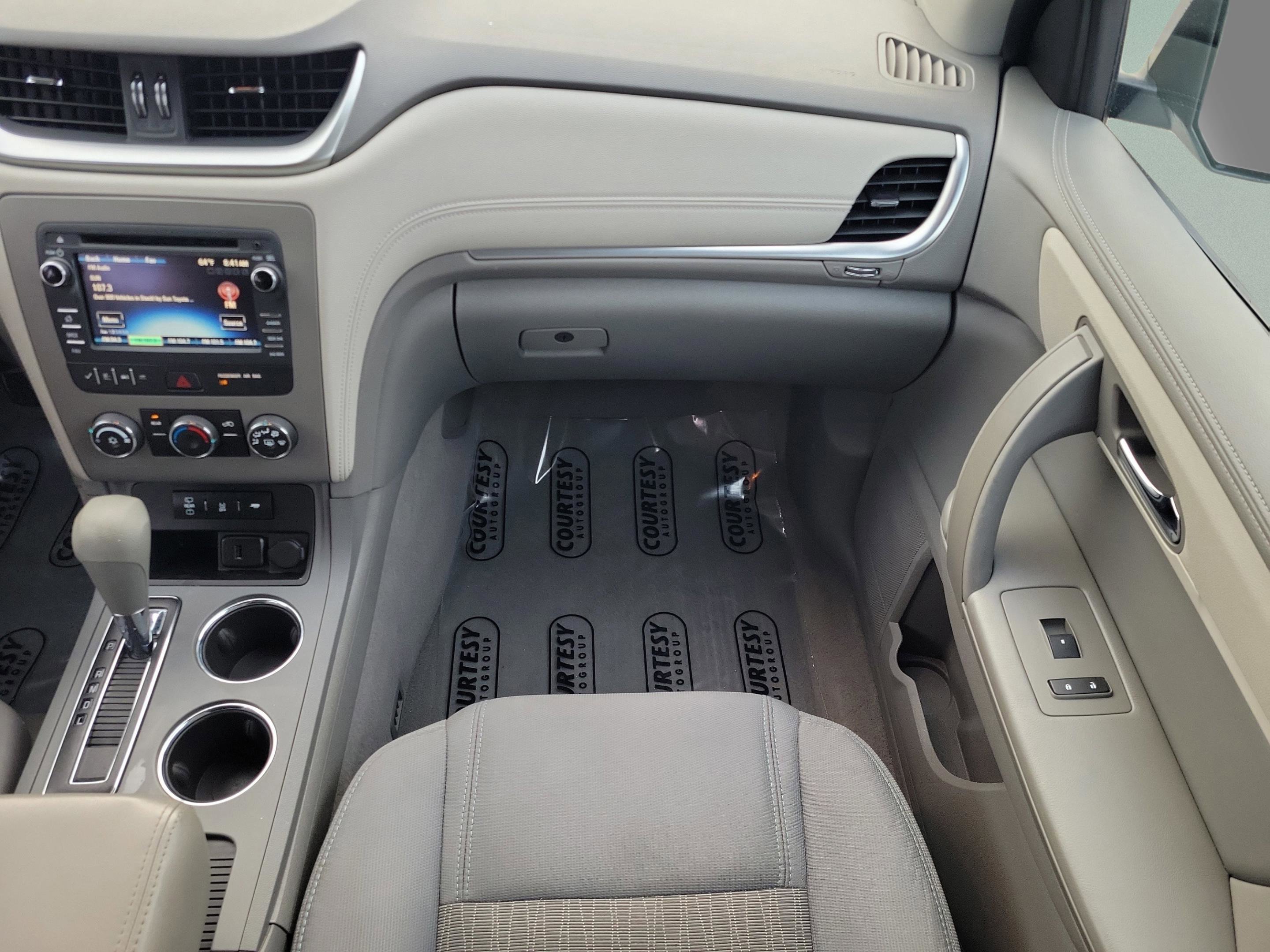 Used 2017 Chevrolet Traverse LS image 11