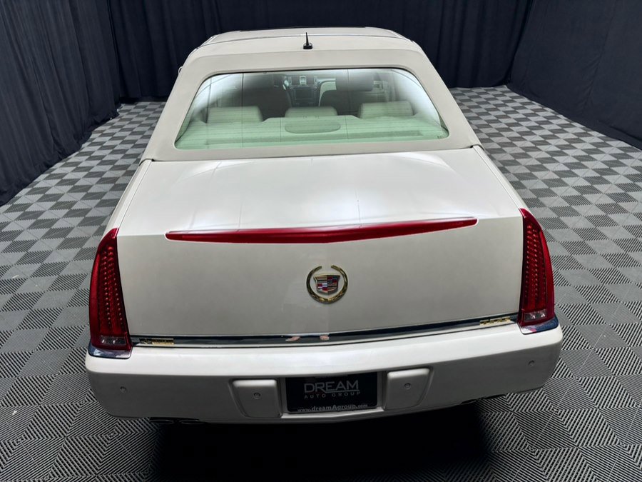 Used 2008 Cadillac DTS Performance FWD image 4