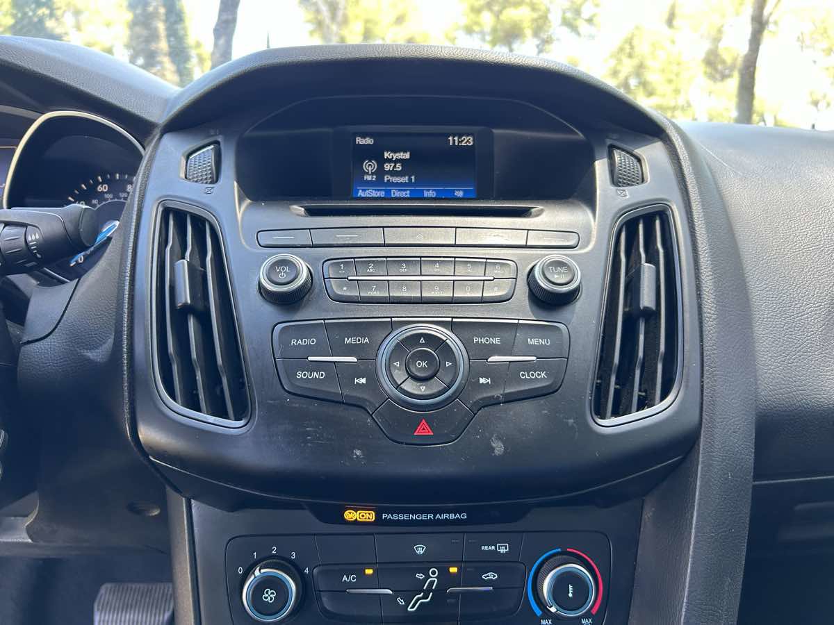 Used 2017 Ford Focus S image 12