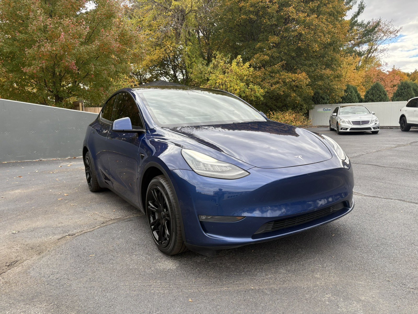 Used 2020 Tesla Model Y Long Range AWD/4WD image 3